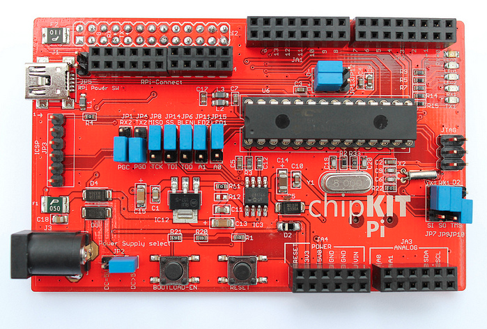 Microchip and element14 announce Raspberry Pi chipKIT expansion board with prototyping-friendly 32-bit MCU package