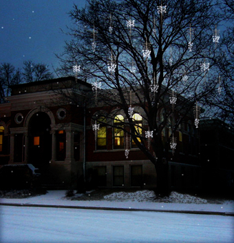 American Lighting LED Snowfall Lights Offer Animated, Eye-Catching Seasonal Decor