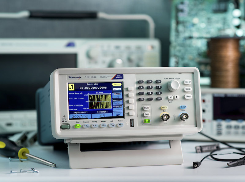 Tektronix expands bench instrument lineup with new power supplies, function generator