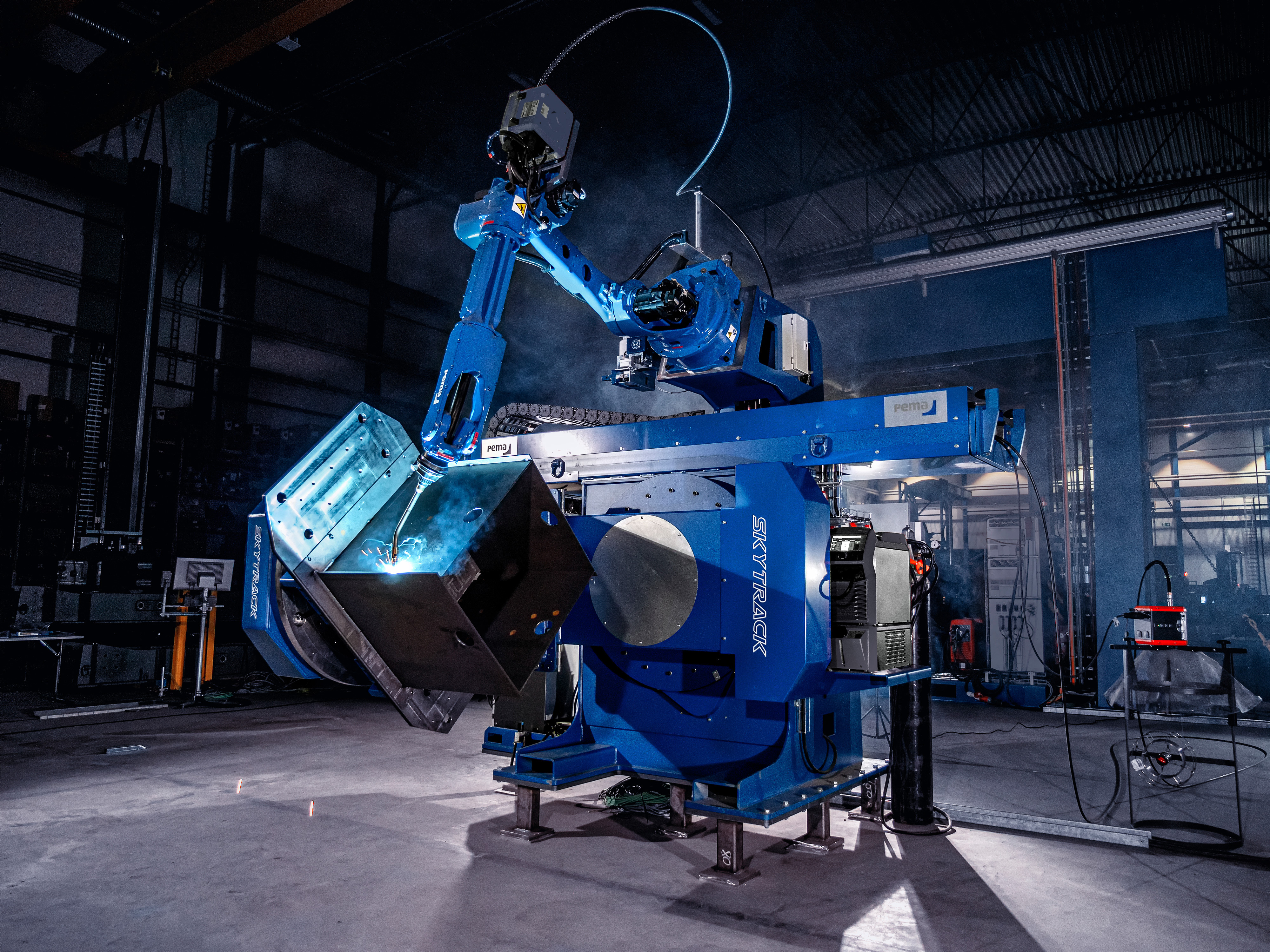 Pemamek Introduces new Agile and Compact PEMA Skytrack Robot Welding Station