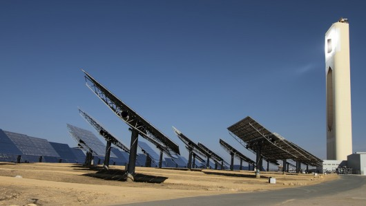 Nanoparticle-based material turns up the heat on concentrated solar power