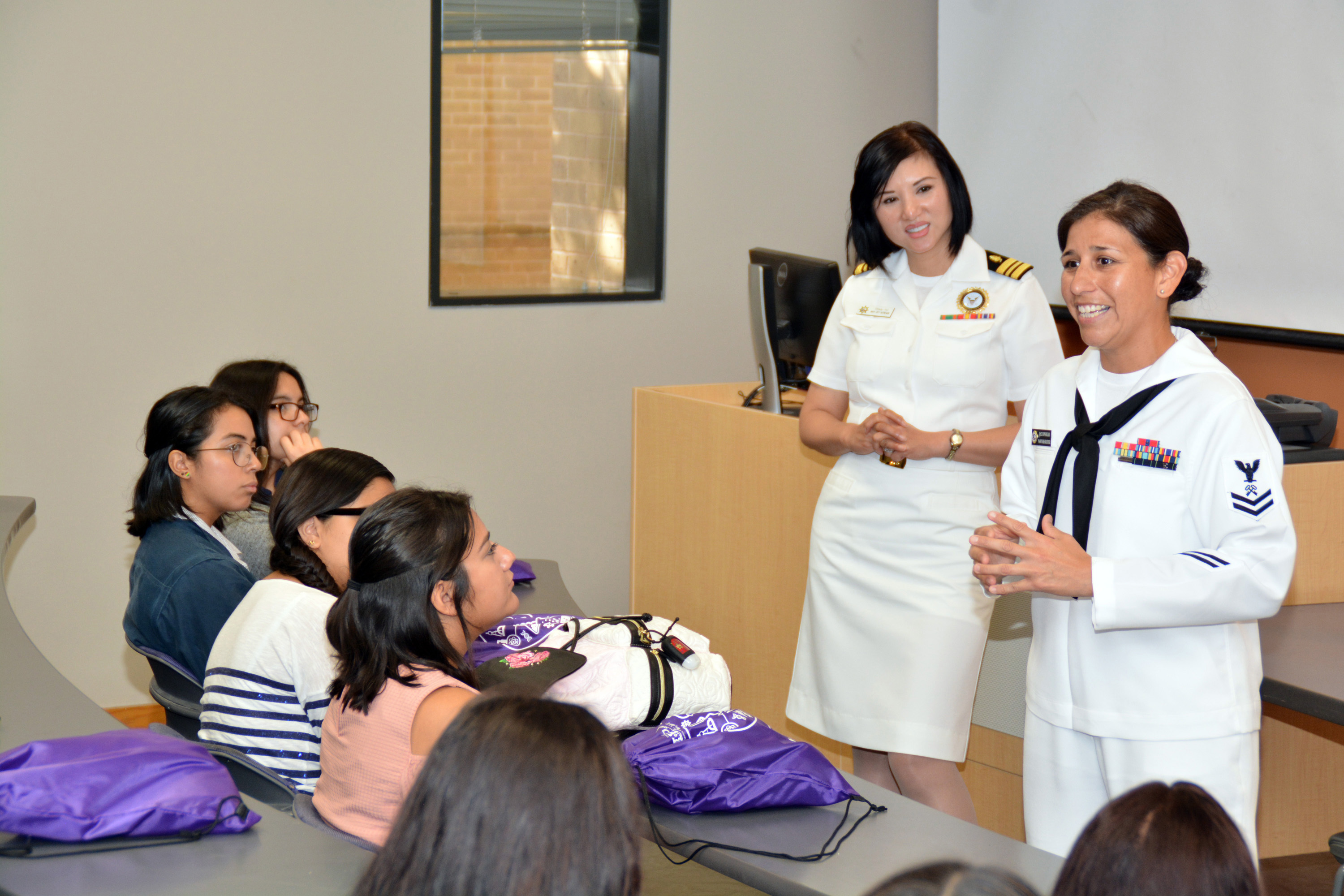 Navy Participates in STEM Event at Rio Grande Valley Campus