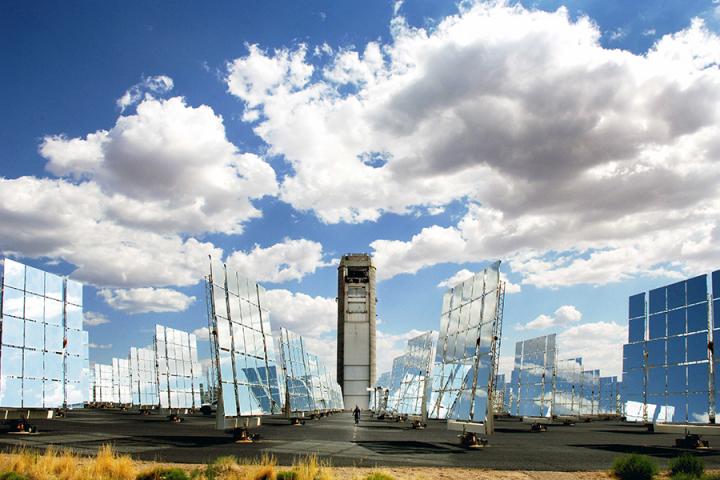 DOE to cut Solar Tower Costs by Pairing Novel Techs With sCO2 Loop