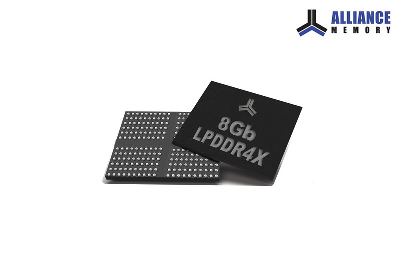 8Gb SDRAM Offers 50% Reduction in Power Consumption