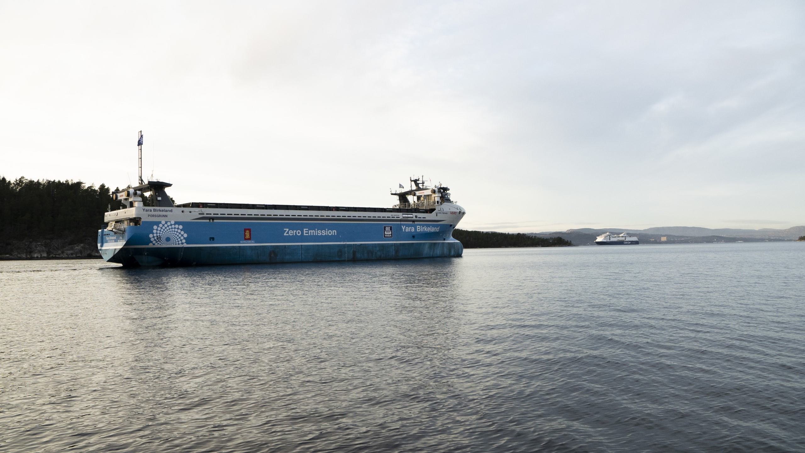 The World's First 100% Electric and Autonomous E-Container Ship