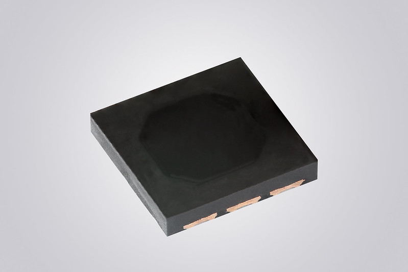 4-Quadrant Silicon PIN Photodiode Delivers Peak Sensitivity of 950 nm