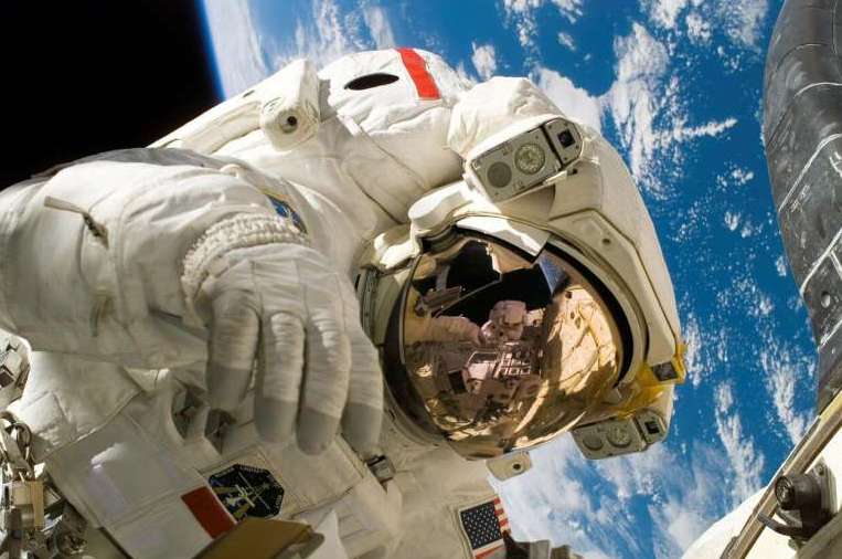 Study of Data from NASA, ESA and Russian Space Agency Explores Effects of Extended Spaceflight on Brain