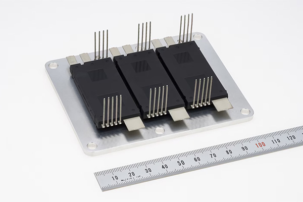 Power Semiconductor Modules for EVs and PHEVs