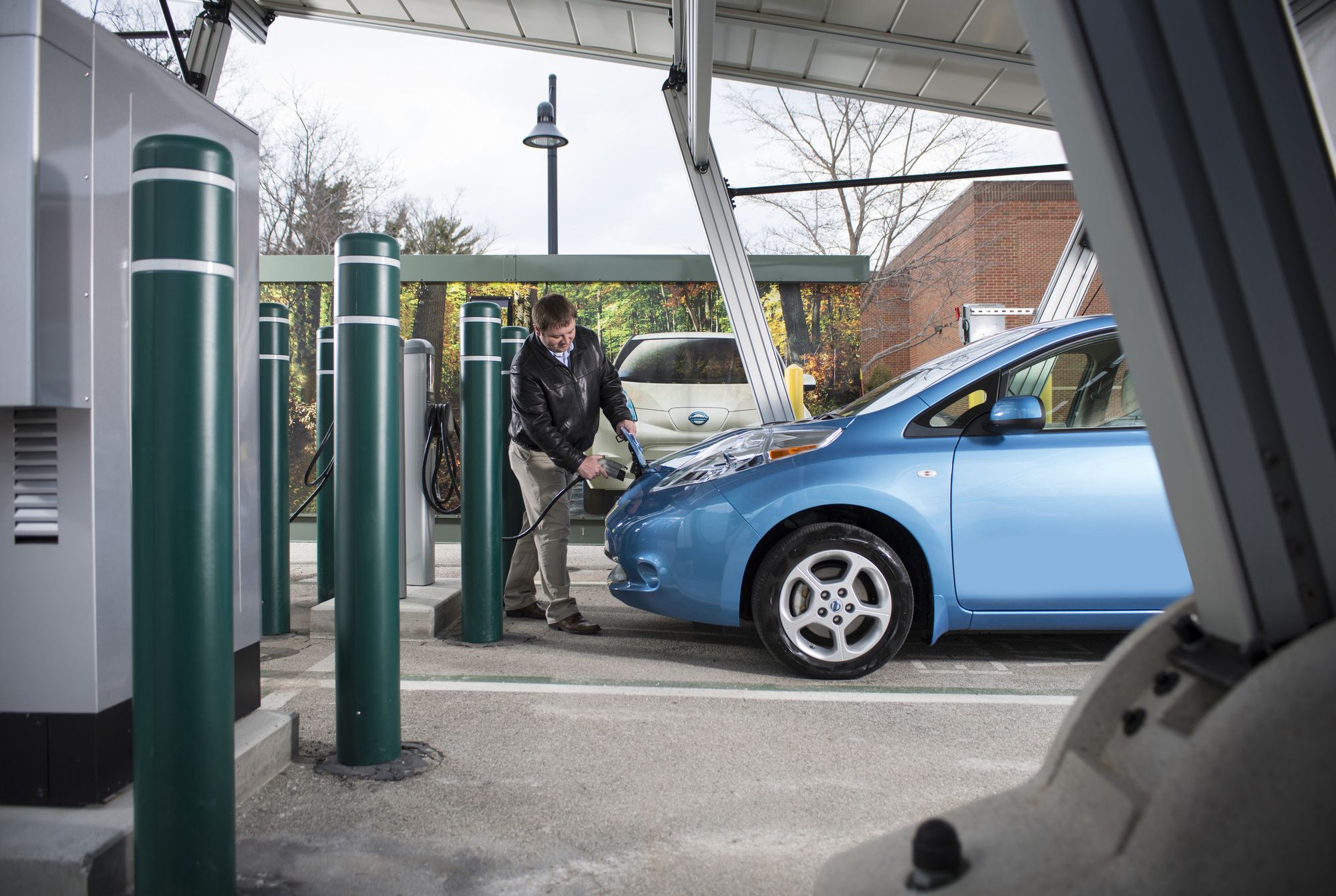 New Technology Could Recharge Electric Cars in Five Minutes ... Maybe