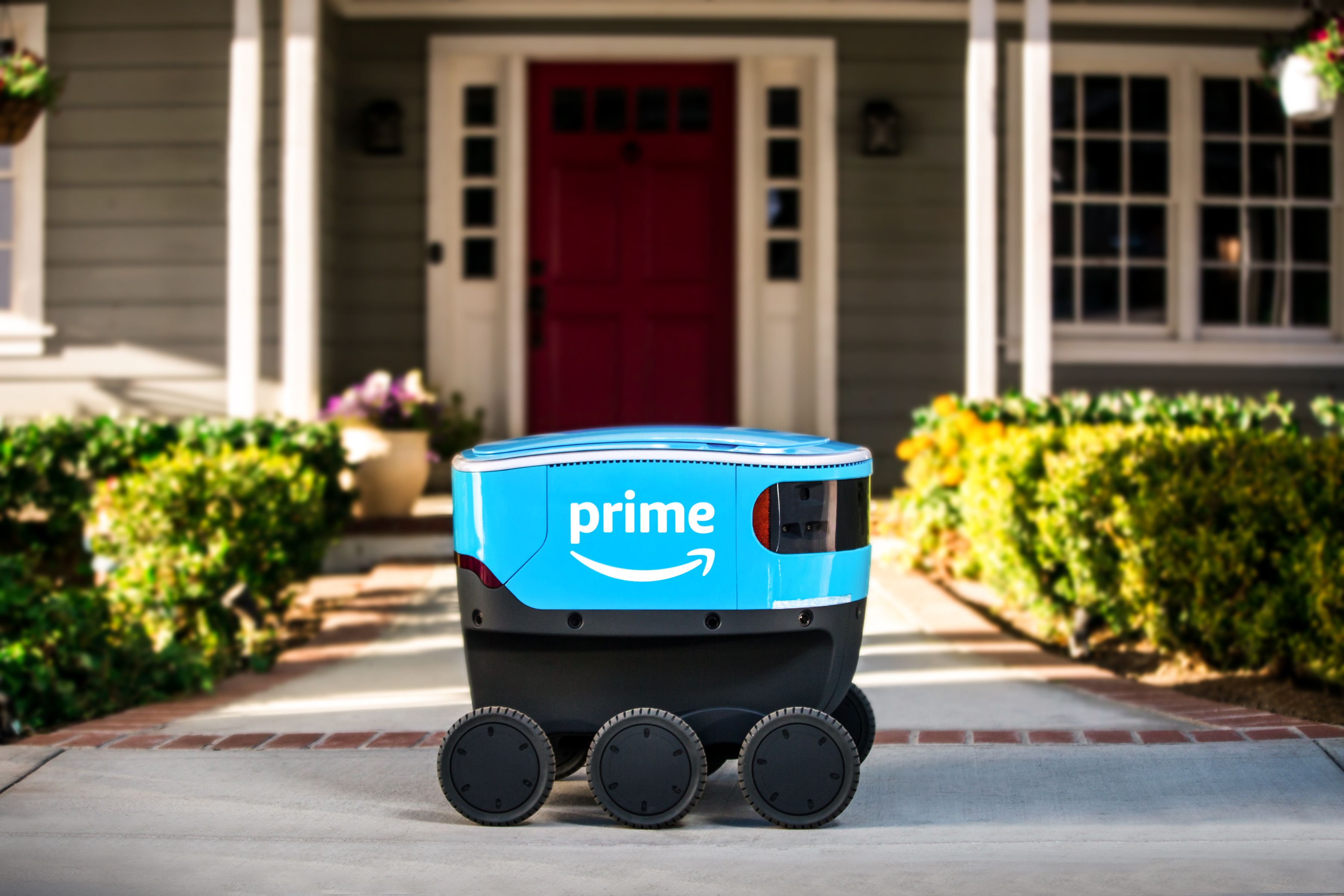 Amazon to Test Out Autonomous Delivery Robots