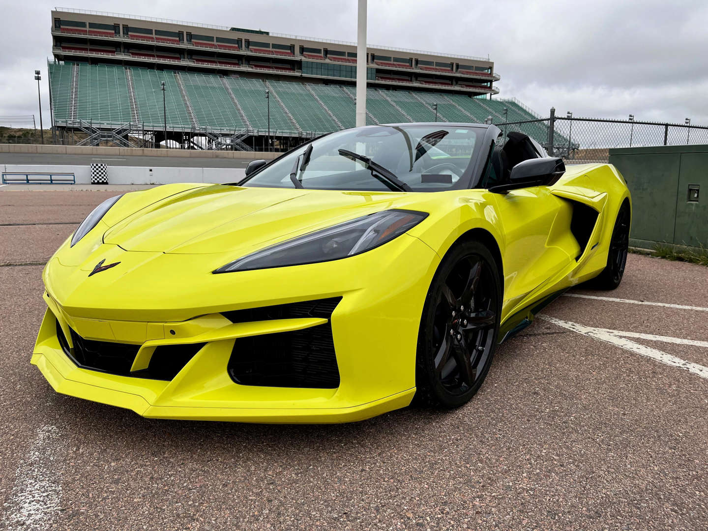 Corvette E-Ray Hybrid Achieves High Performance, High Price Tag
