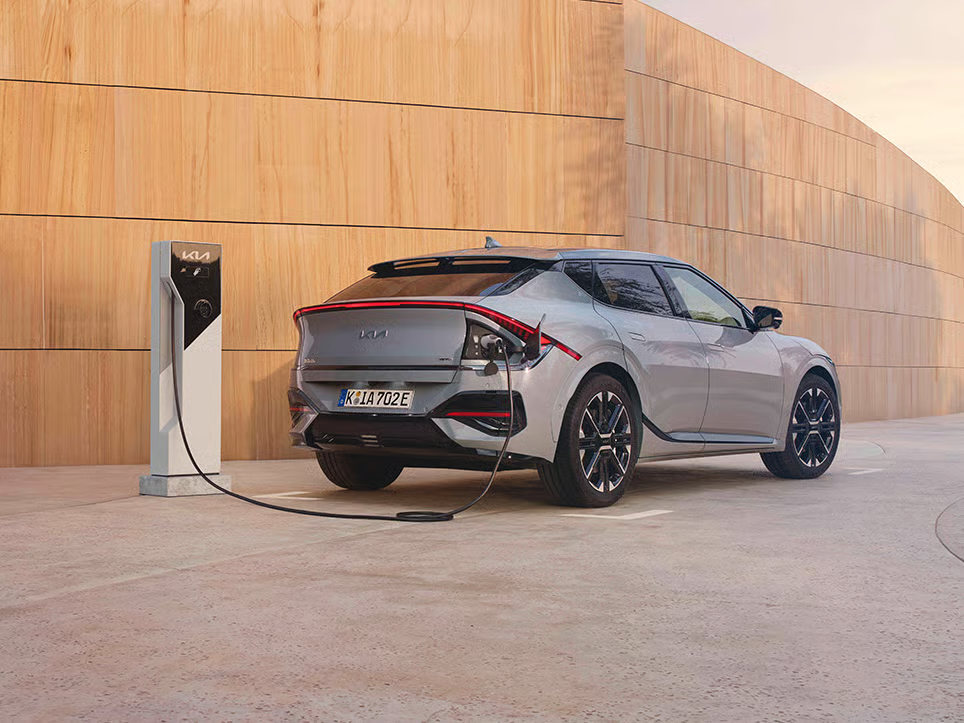 UK to Reduce its Zero-Emission Vehicle Sales Target